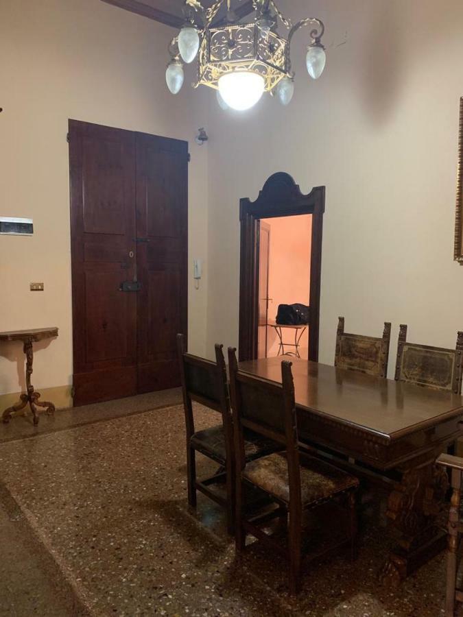 Palazzo Bargellini Panzacchi Apartments Болонья Экстерьер фото